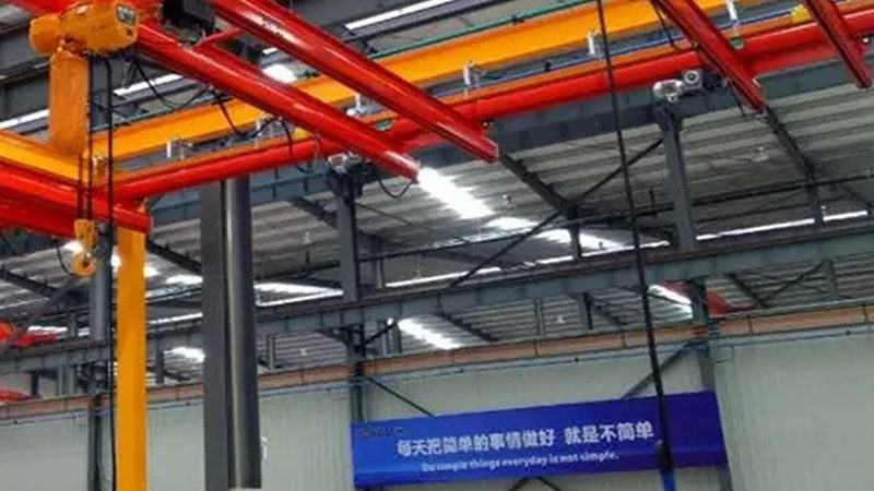 小型龙门吊主梁材质选择：关键因素与误区解析
